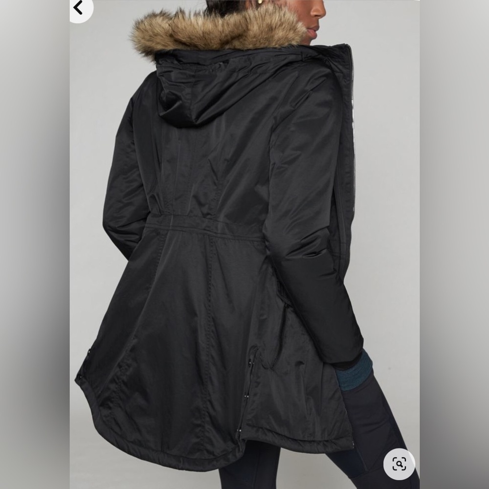 Athleta Summit Parka Faux Fur Hood Water Repellent Quilted Black Winter Coat